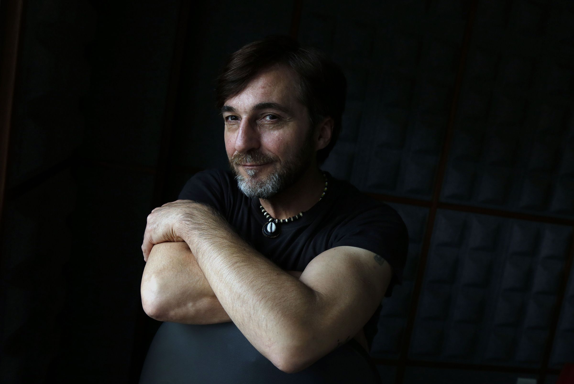 Javi Maneiro, vocalista de Heredeiros da Crus recup�rase de un accidente cerebrovascular.