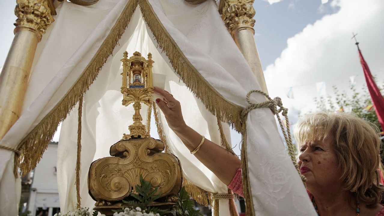 Procesión da Virxe do Cristal