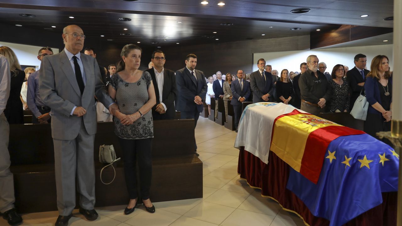 Ana Pastor, a su llegada al funeral de Albor
