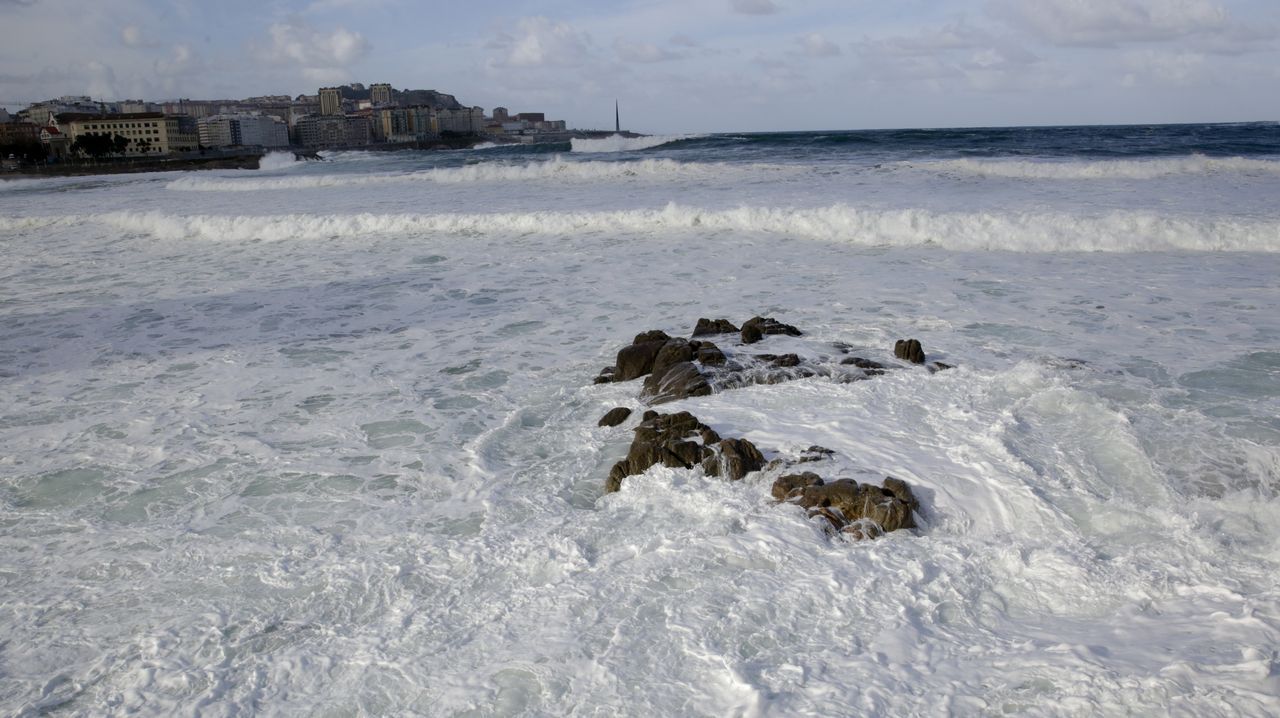 TEMPORAL EN EL MAR EN LA ZONA DE RIAZOR