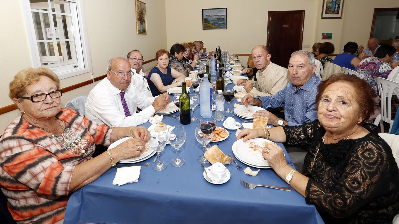 Comida de los Mayores en las fiestas de la Guadalupe.