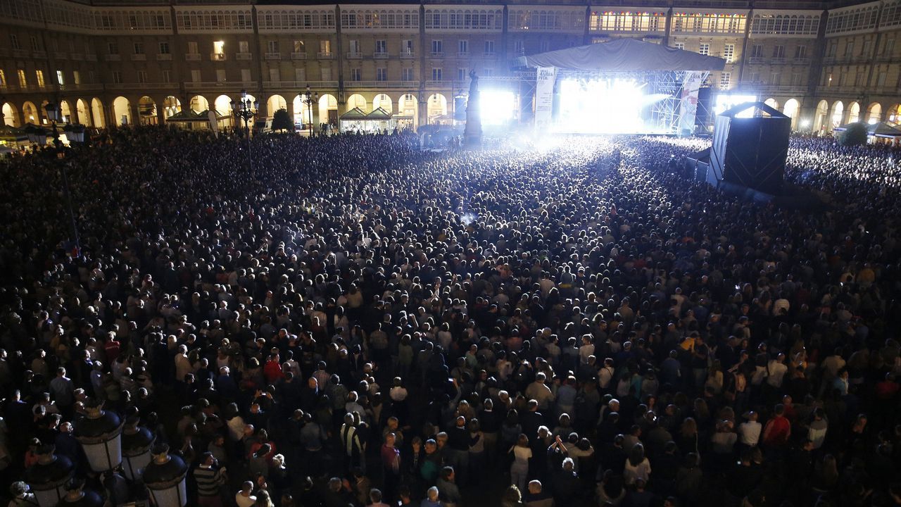 Miguel Bosé reventó la plaza de María Pita
