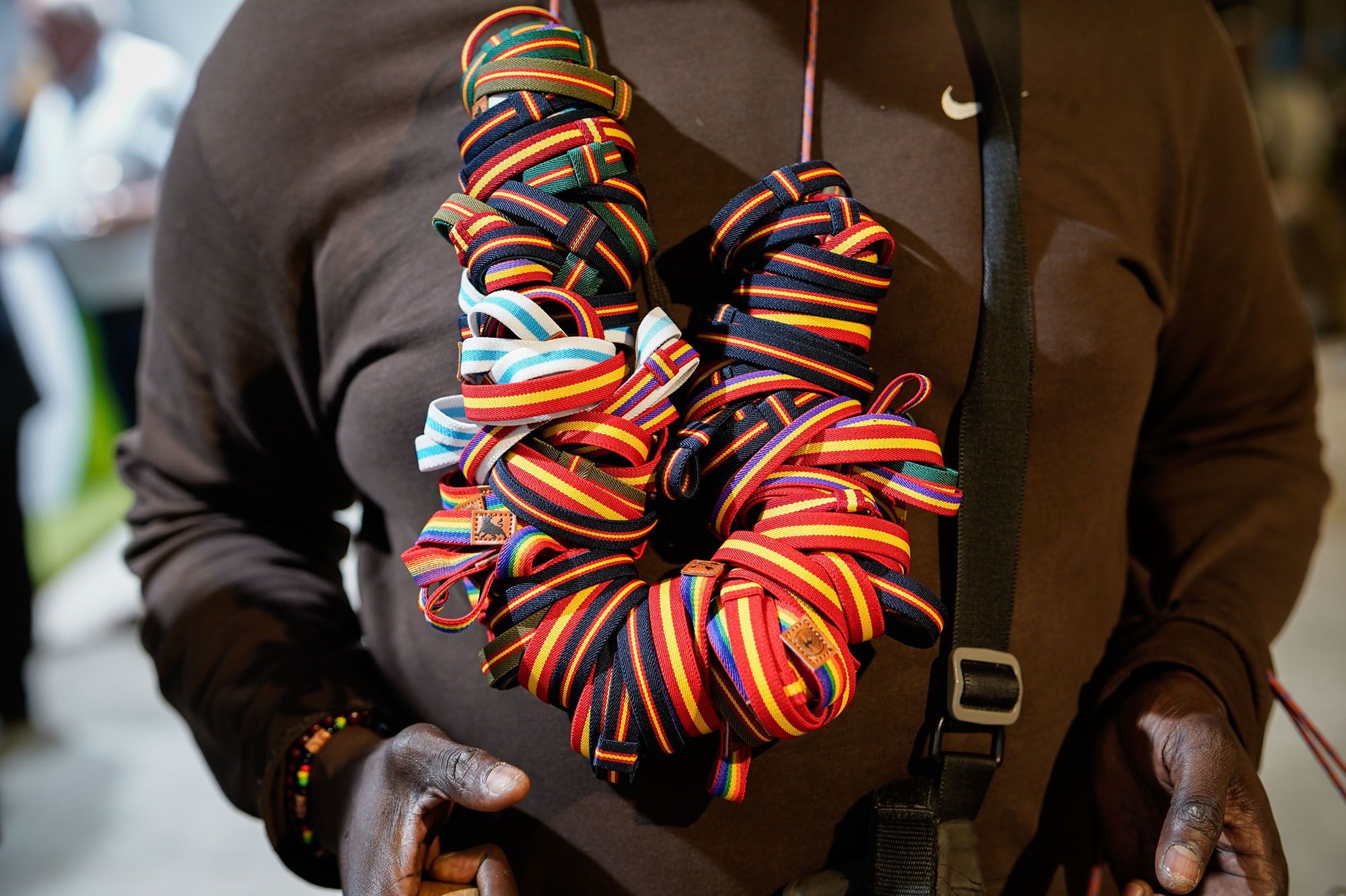 Vendedor de identidades. 01/05/2025