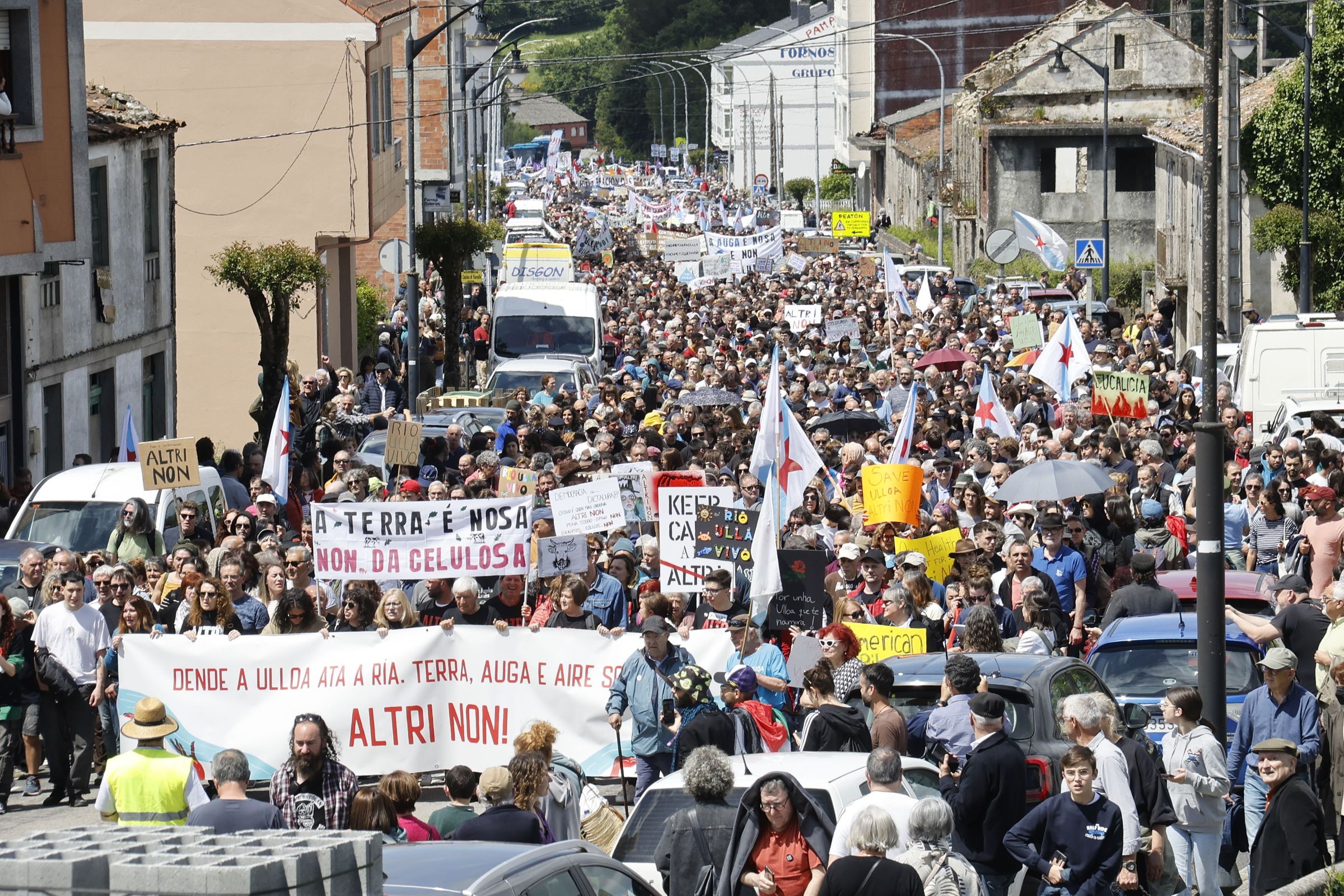 Concentracin multitudinaria en contra do proxecto de Altri en Palas de Rei. 26/05/2024