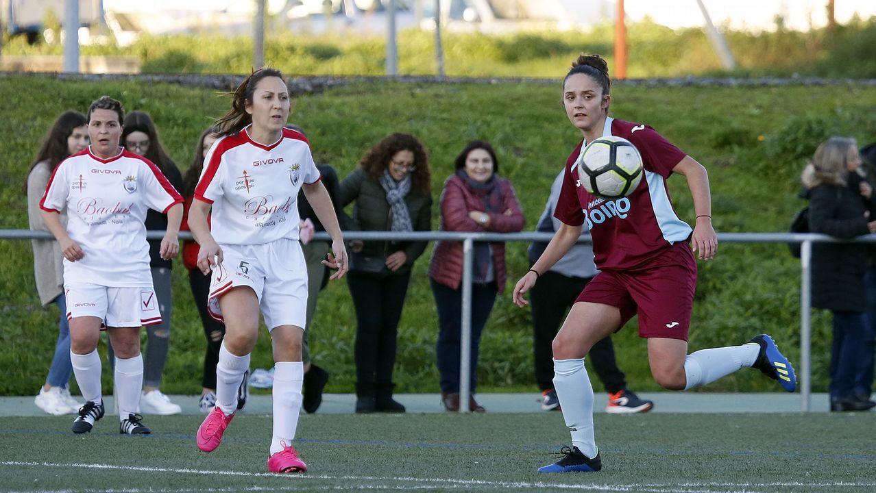 Primera torneo Vila de Noia de Fútbol femenino. Partido entre Noia y EFM Boiro