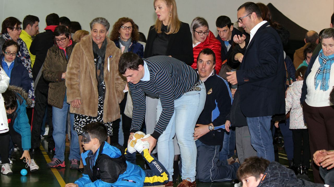 fiesta de la asociacion Amicos con motivo del día internacional de las personas con diversidad funcional
