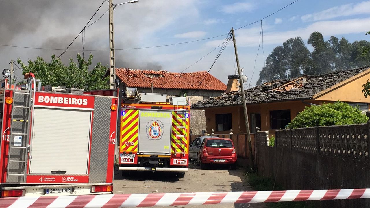El diá después a la explosión mortal en Tui
