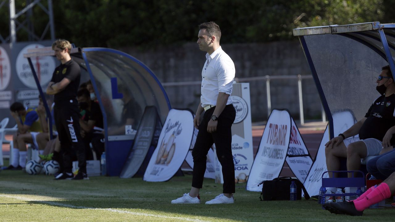 PARTIDO ENTRE EL NOIA Y EL BOIRO EN SAN LÁZARO. PREFERENTE. FÚTBOL.