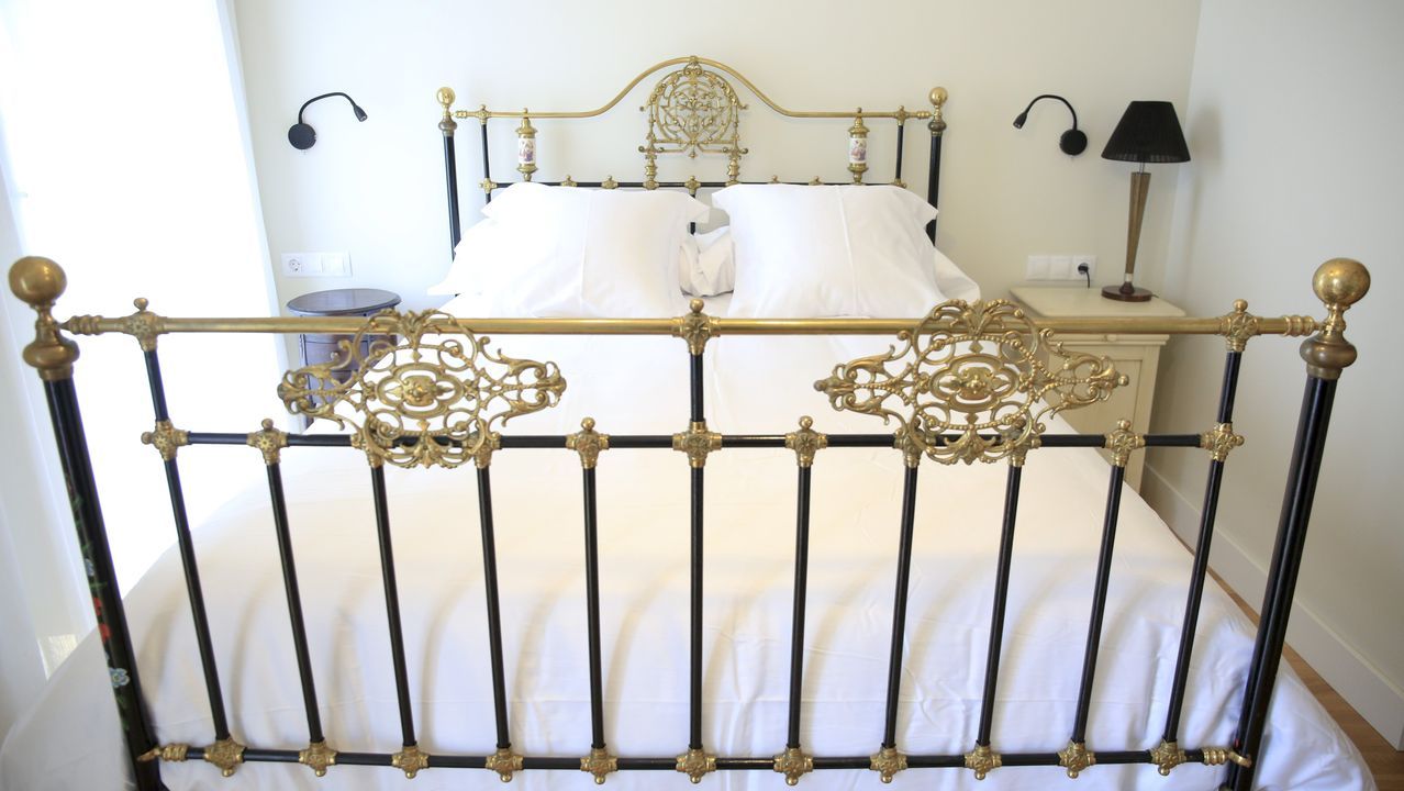Una de las habitaciones cuenta con cama doble