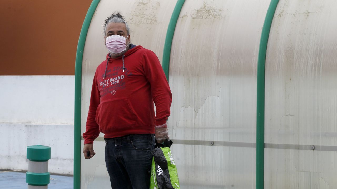 Uso de mascarillas en A Illa (Arousa)