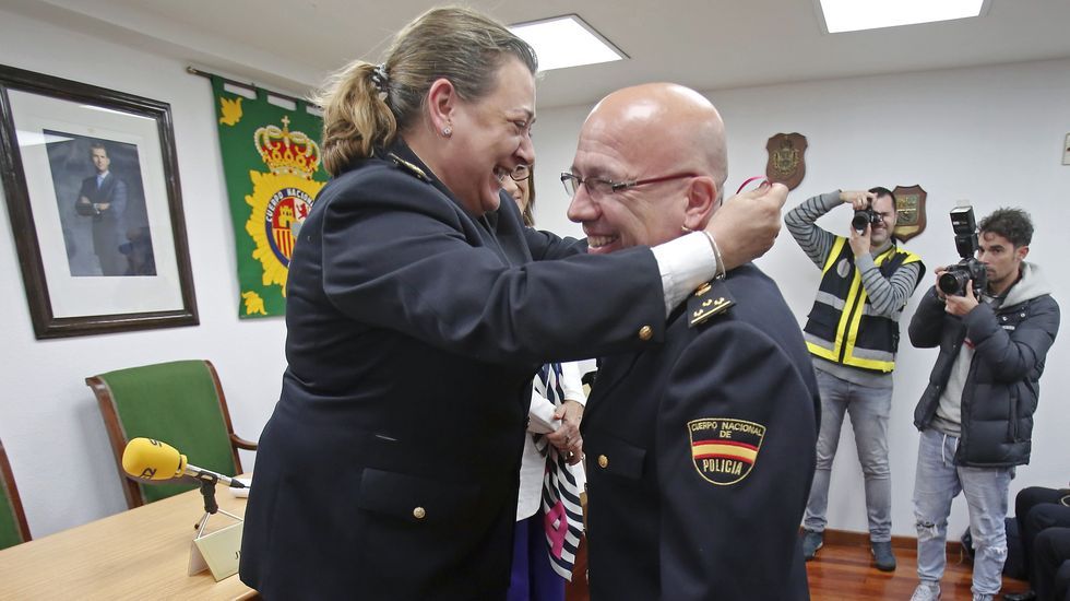 Entrega de medallas en la Policía Nacional