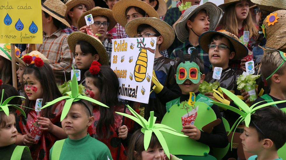 Proyecto Voz Natura del Colegio Jaime Balmes celebrando el día da terra