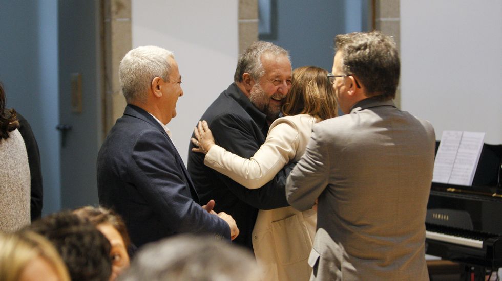 Numerosas autoridades no se quisieron perder la inauguración, entre ellas el exalcalde Orozco