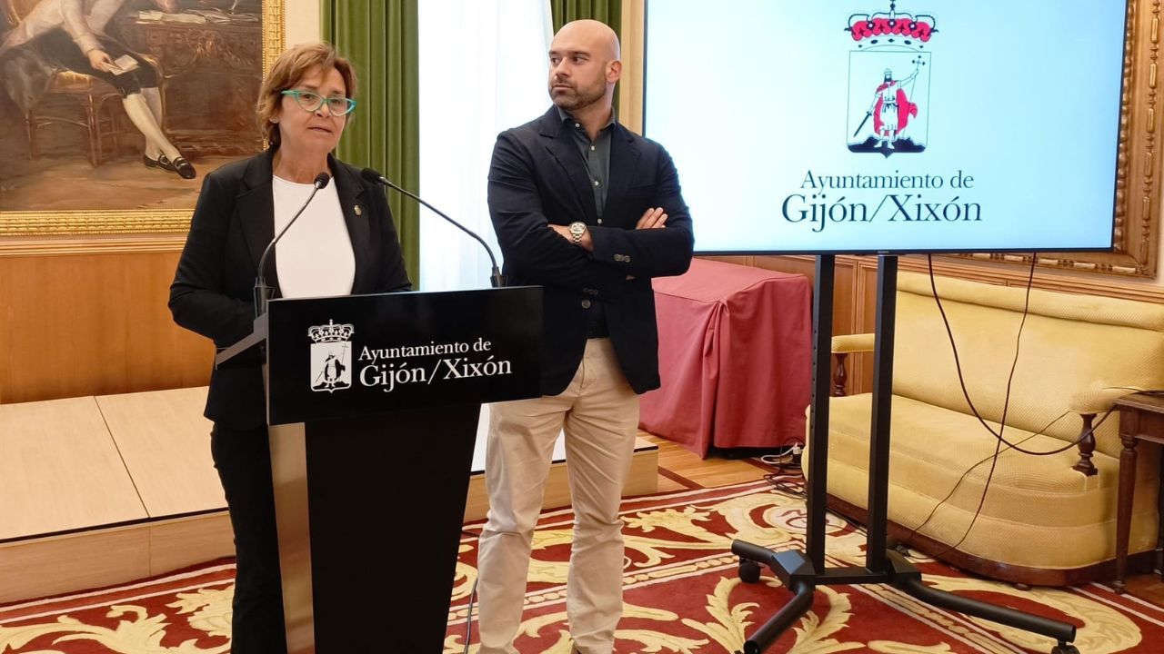 La Calzada Gijon.La alcaldesa de Gij�n, Carmen Moriy�n, en rueda de prensa en el Consistorio gijon�s, acompa�ada del edil de Urbanismo, Jes�s Mart�nez Salvador.