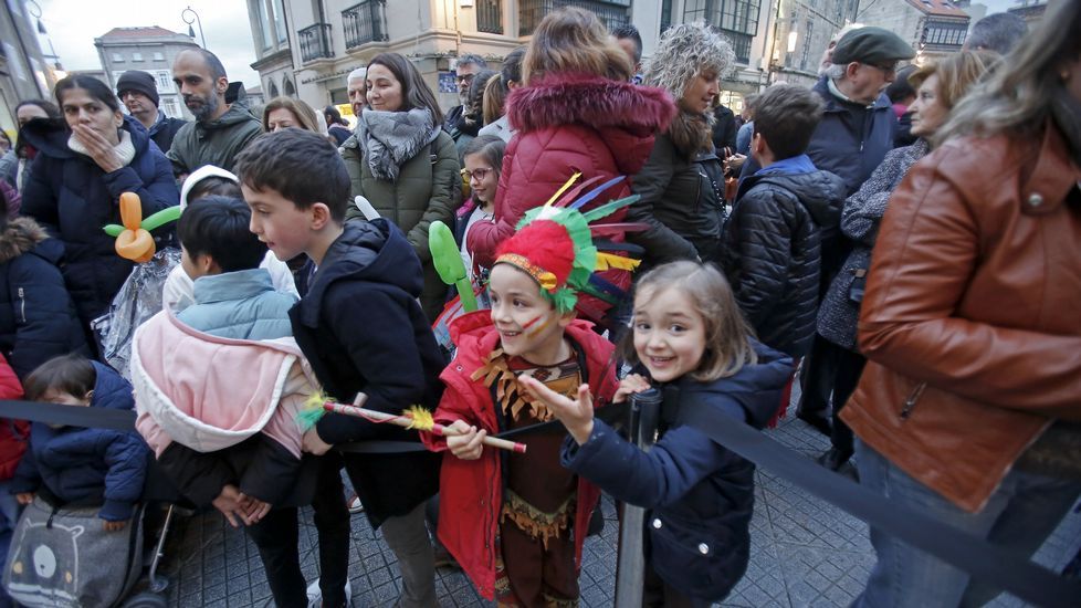 Carnaval de Pontevedra. Presentación del loro Ravachol