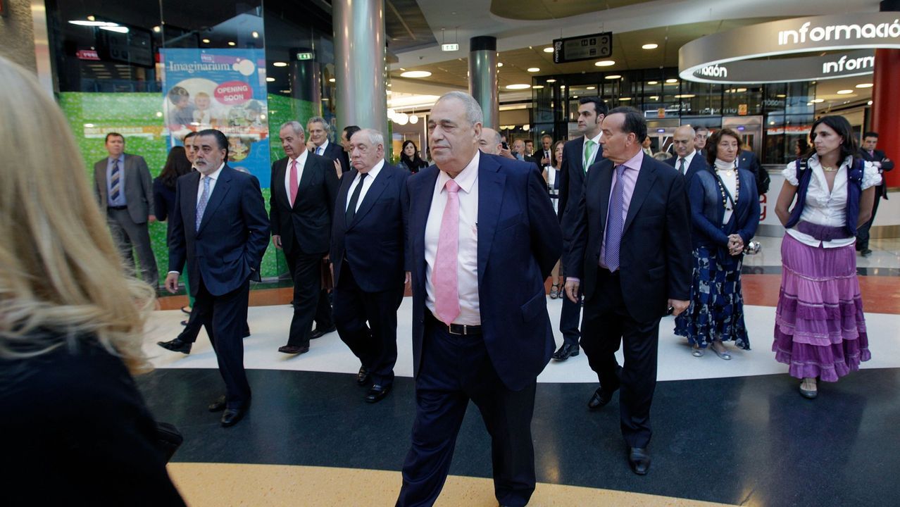 Manuel Jove, durante la inauguración del centro comercial Marineda, en A Coruña
