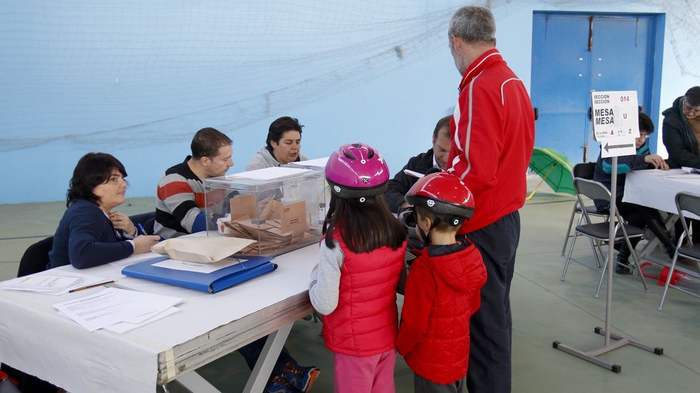 votaciones en Milladoiro, Ames.