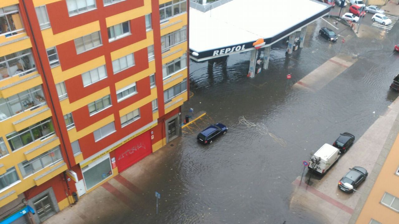 .Inundaciones en la avenida de A Coruña, en Lugo