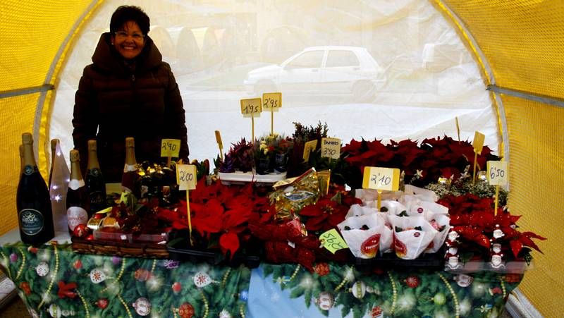 Abre el mercadillo navideño de O Barco