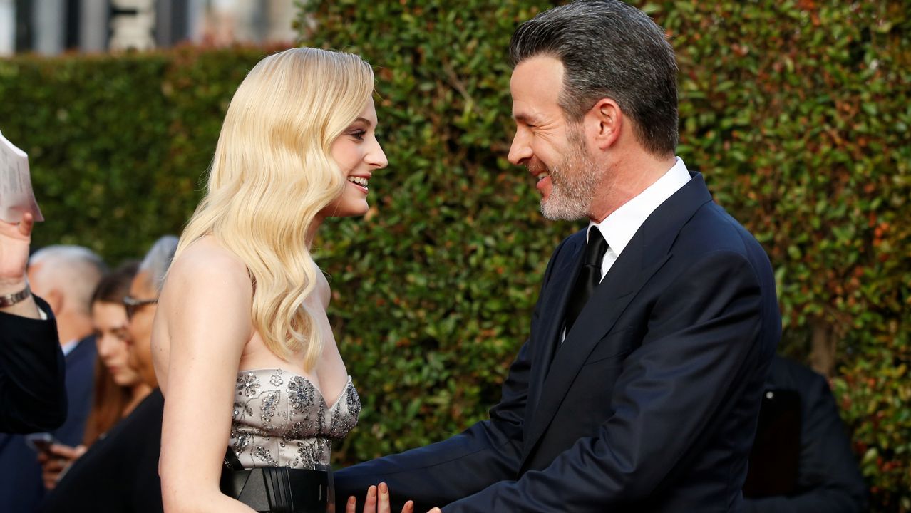 Turner junto al director Simon Kinberg