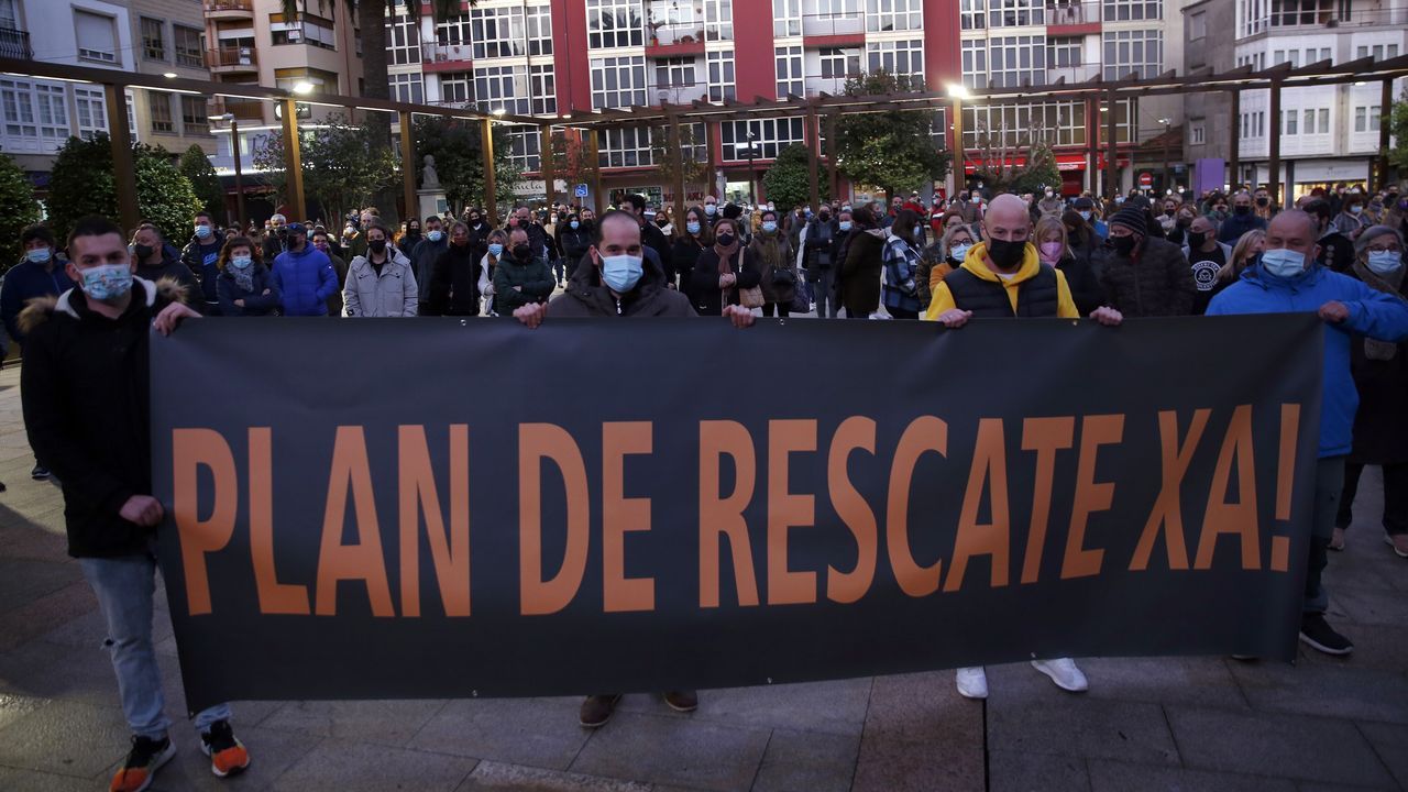 PROTESTA DE LA HOSTELERIA EN POBRA Y RIBEIRA
