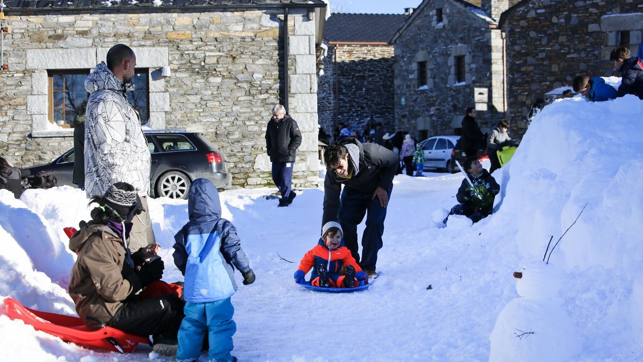O Cebreiro es actualmente el lugar que más visitantes recibe atraídos por la nieve