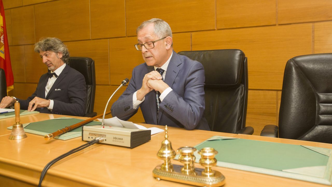 Carballo. Alcalde, Evencio Ferrero (BNG)