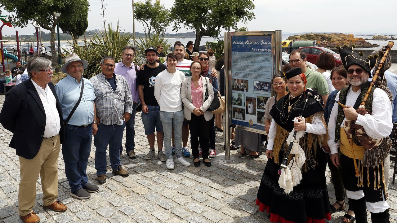 ACTO DEL HOMENAJE A PLACIDO BETANZOS EN EL QUE BAUTIZO´CON SU NOMBRE EL PASEO MARITIMO DE PALMEIRA