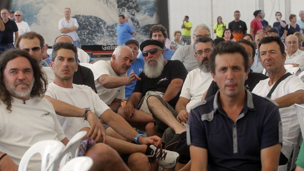 Encontro de embarcacions tradicionais en cabo de Cruz