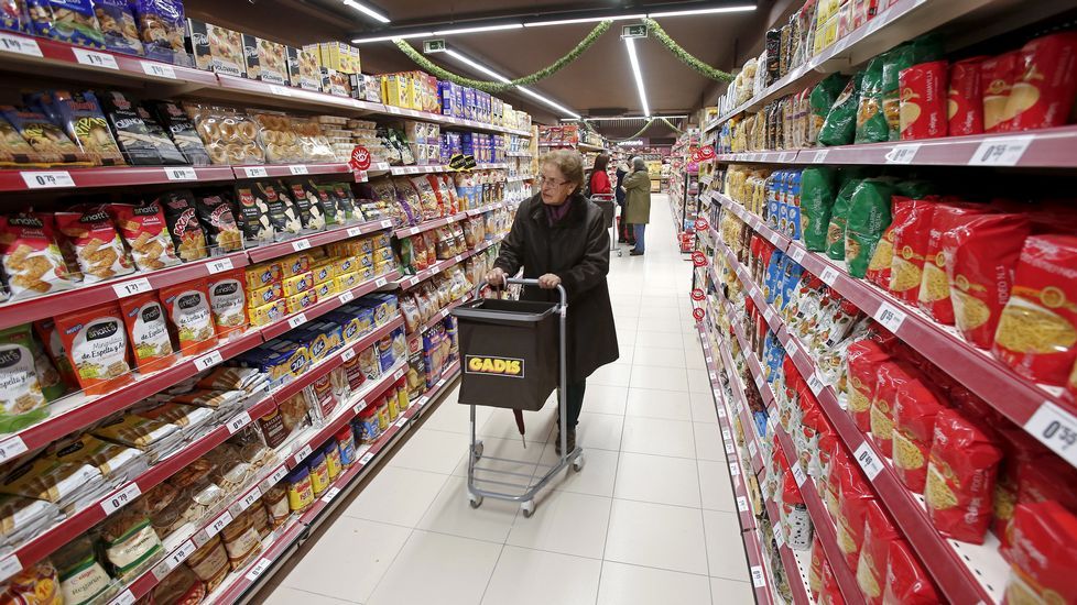 Supermercado Gadis en la calle Oliva