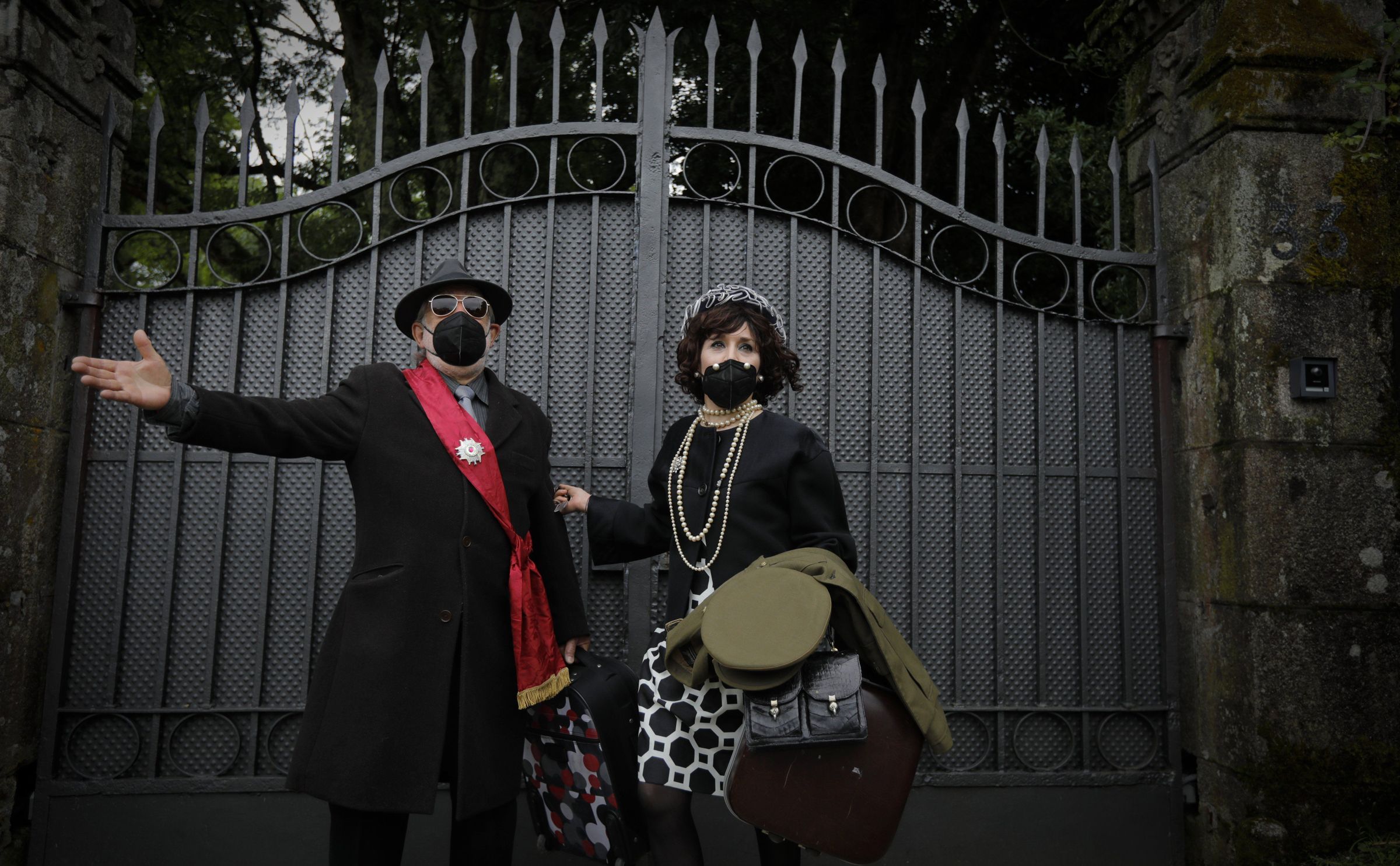 Manifestaci�n �s portas do Pazo de Meir�s para reclamar que o inmoble se destine a honrar a memoria das v�timas do franquismo. 19/6/2021