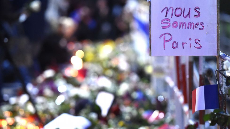 Flores en la embajada de Francia en Berlín