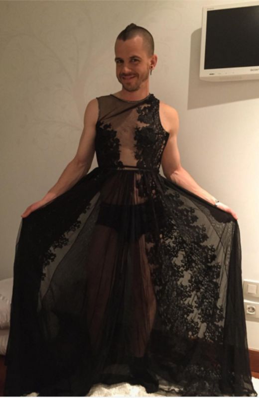 David Muñoz, con el vestido de Cristina Pedroche del 2014.