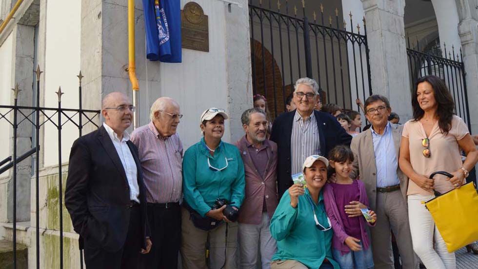 La placa, en Oviedo