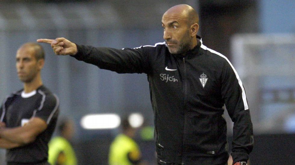 Abelardo habla de fichajes