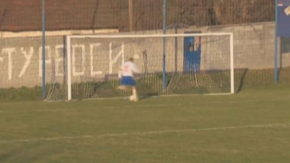 El fallo m&aacute;s claro de la historia del f&uacute;tbol