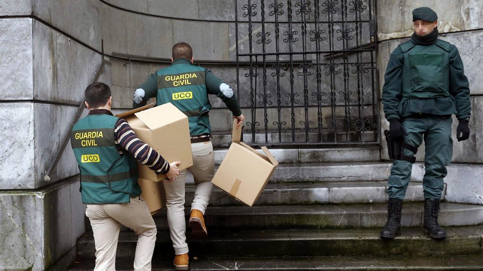 La Guardia Civil registra la sede de UGT Asturias