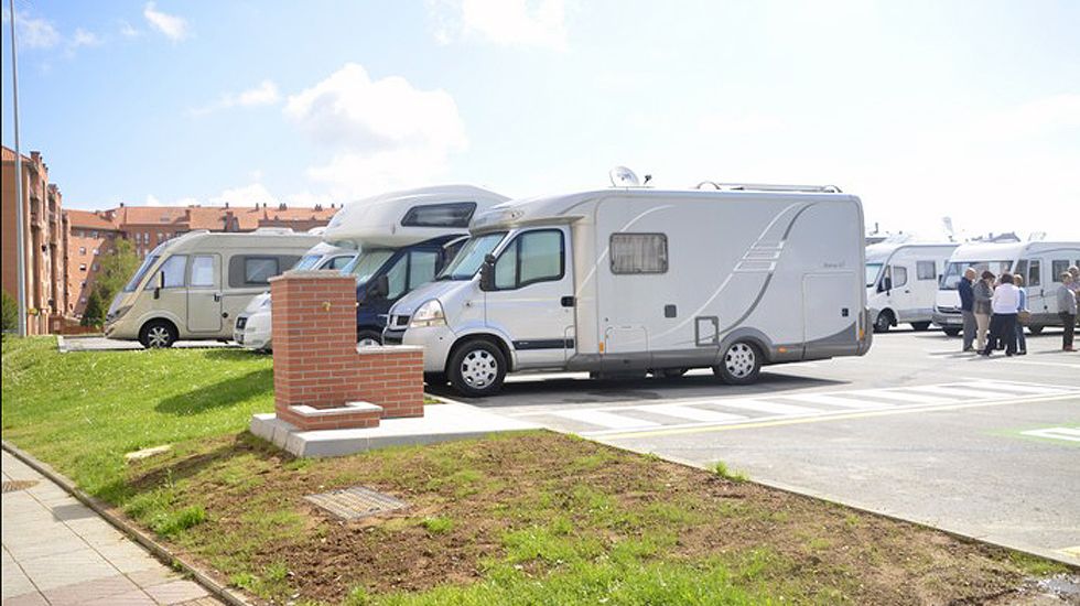 Área municipal para autocaravanas, en Oviedo