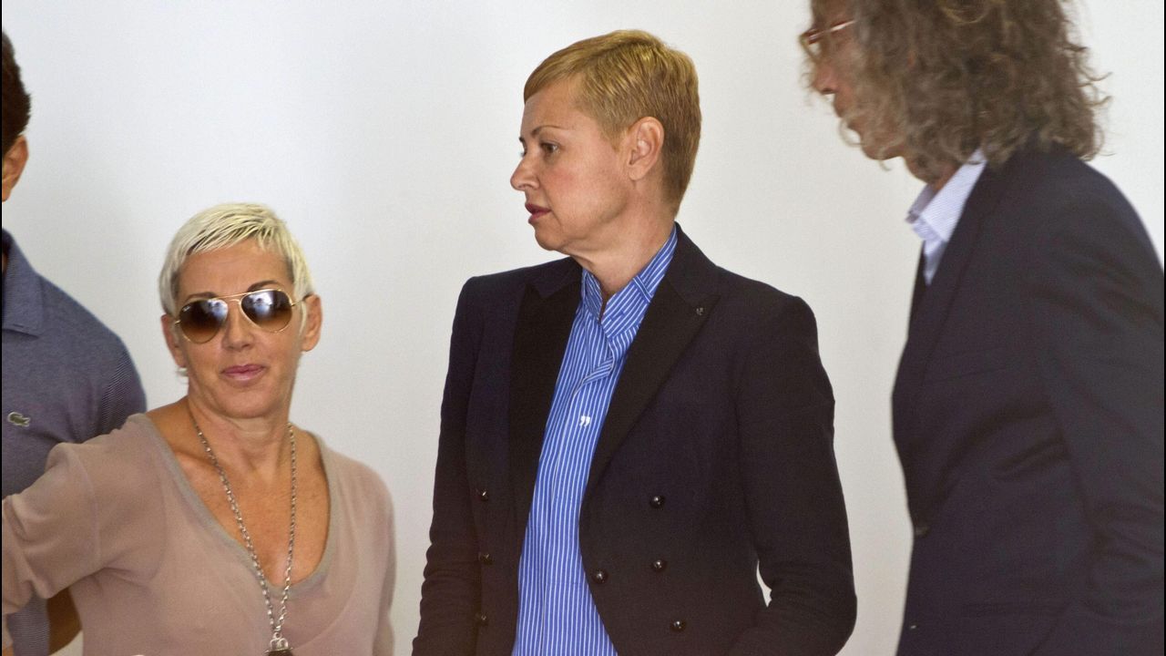 Junto a Esther Arroyo en el juicio por el accidente que tuvieron juntas