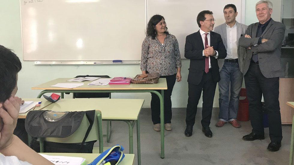 El consejero Genaro Alonso inauguró el curso de los centros de educación de personas adultas (Cepas) en San Martín del Rey Aurelio