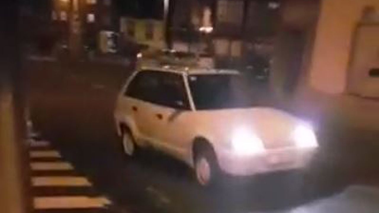 El v&iacute;deo viral del conductor temerario en Cangas del Narcea