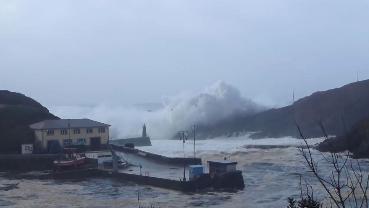 Temporal en el puerto de Viavelez
