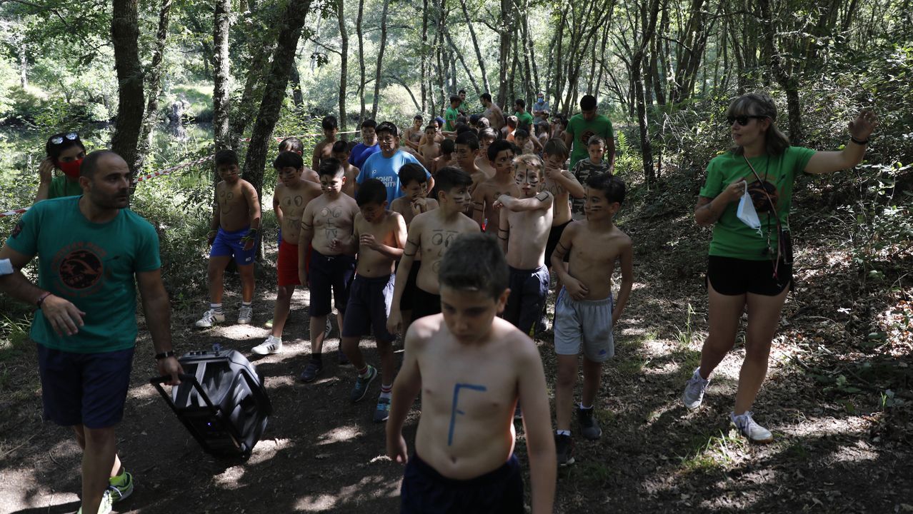 Jornada de diversión y deporte en el campamento Sporty, en Allariz