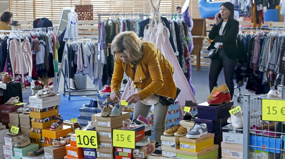 Feria de las rebajas Stock Pontevedra