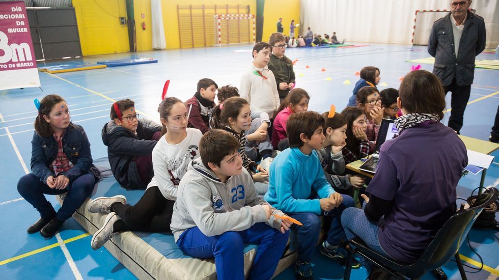 Obradoiros escolares en el pabellón de Camariñas