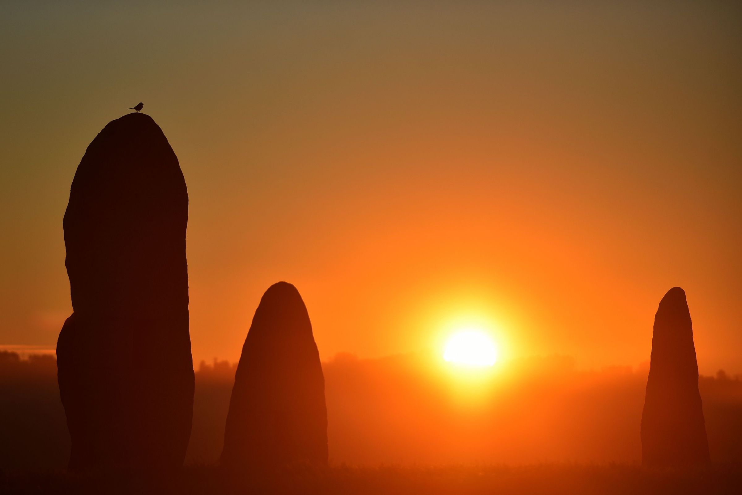 As 9:10 amenca sobre os Menhires nun dos das mis curtos do ano. 15/12/2021