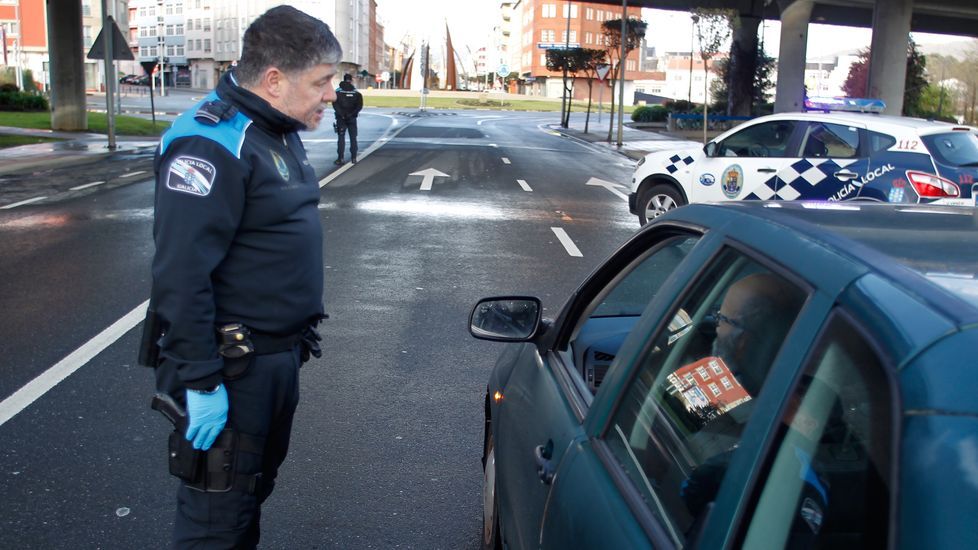 Pocos trabajadores en el Concello de Ferrol. Solo se atienden casos urgentes