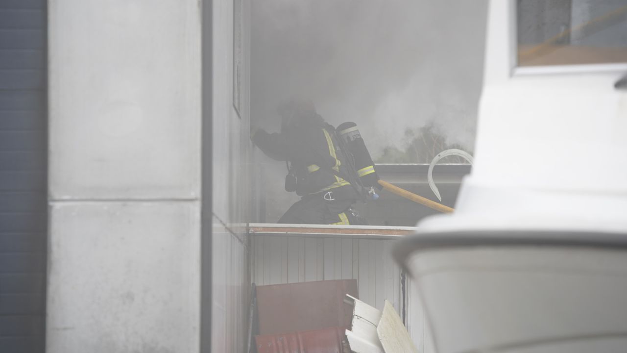 Incendio en taller O Caramiñal.