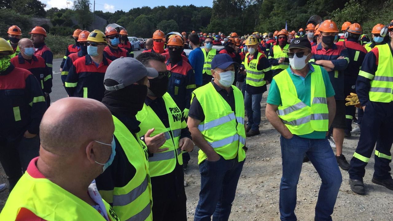 Cientos de profesionales de la fábrica participan en esta nueva batalla de la guerra por los empleos del aluminio