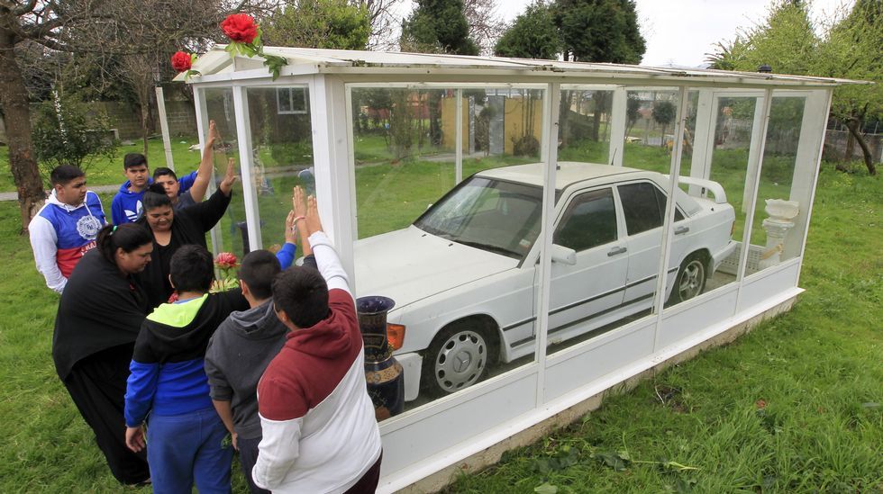 Homenaje a Juan el gitano y a su coche
